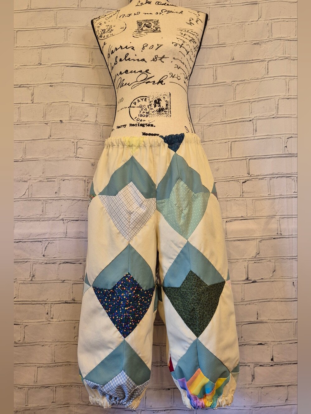 Patchwork Heart Quilted Jogger Pants - Cream & Light Blue